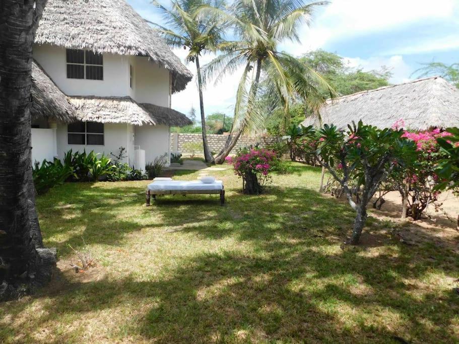 Holiday Home In Malindi Mambrui ภายนอก รูปภาพ